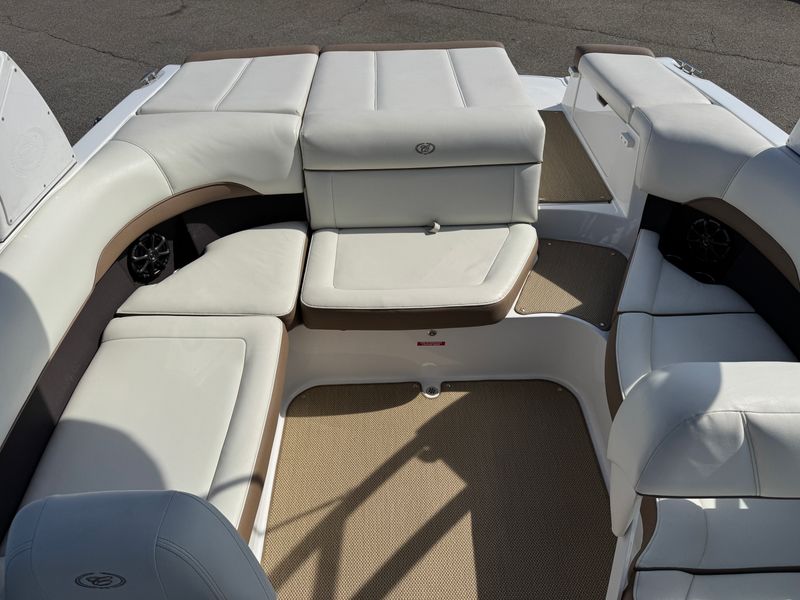 Boat Image 10