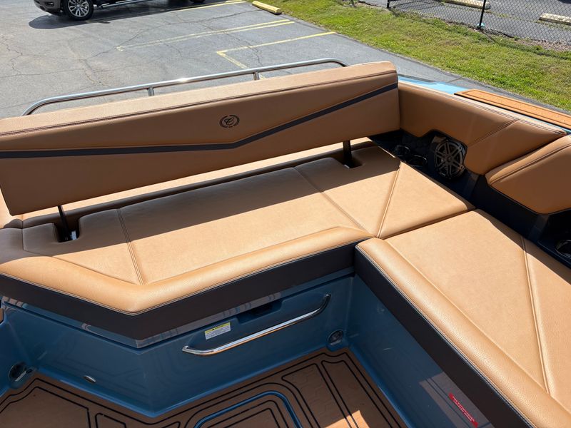 Boat Image 8