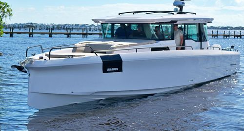 2026 Axopar 45 XC Cross Cabin