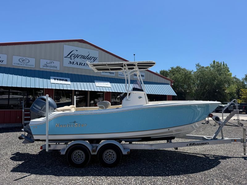 2022 Nauticstar 2102 Legacy