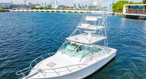 2004 Cabo 35 Express