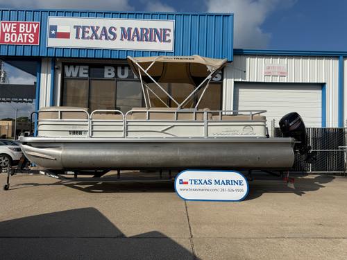 2017 Sun Tracker Party Barge 22