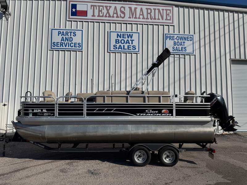 2020 Sun Tracker Fishing Barge 20 DLX