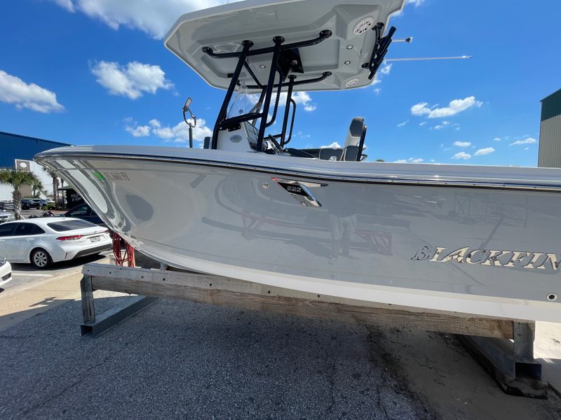 2021 Blackfin 222 CC