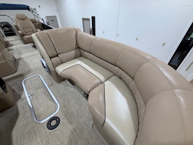 Boat Image 12