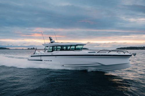 2026 Axopar 38 XC Cross Cabin