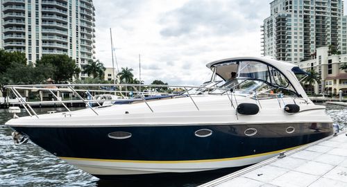 2005 Regal 3860 Commodore